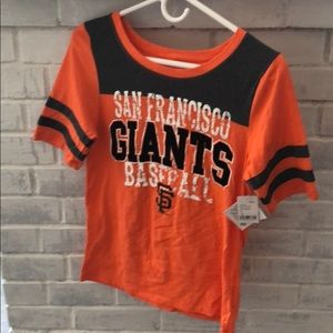 NWT - women’s giants shirt